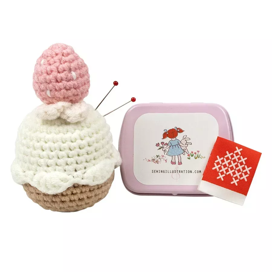 Strawberry Cupcake PincushionMinki Kim